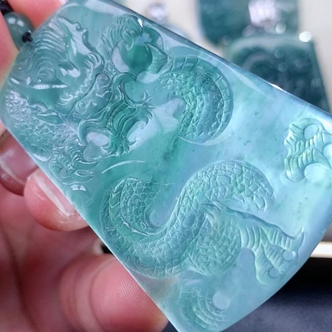 【闪购商品】翡翠颈饰未镶嵌天然翡翠