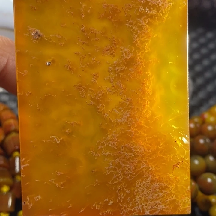 玛瑙/玉髓颈饰未镶嵌母****?