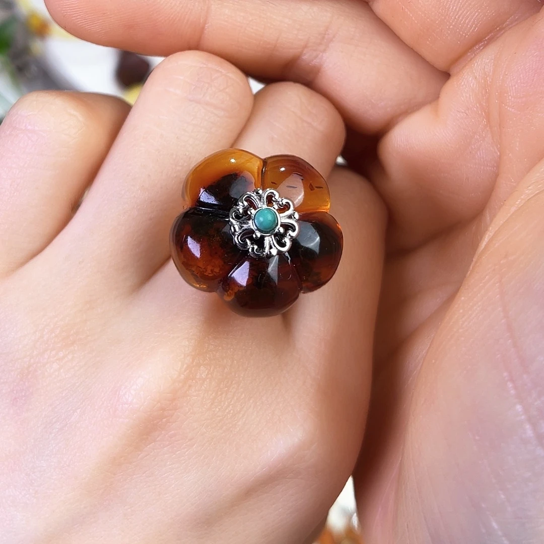 琥珀珠宝奇石未镶嵌，