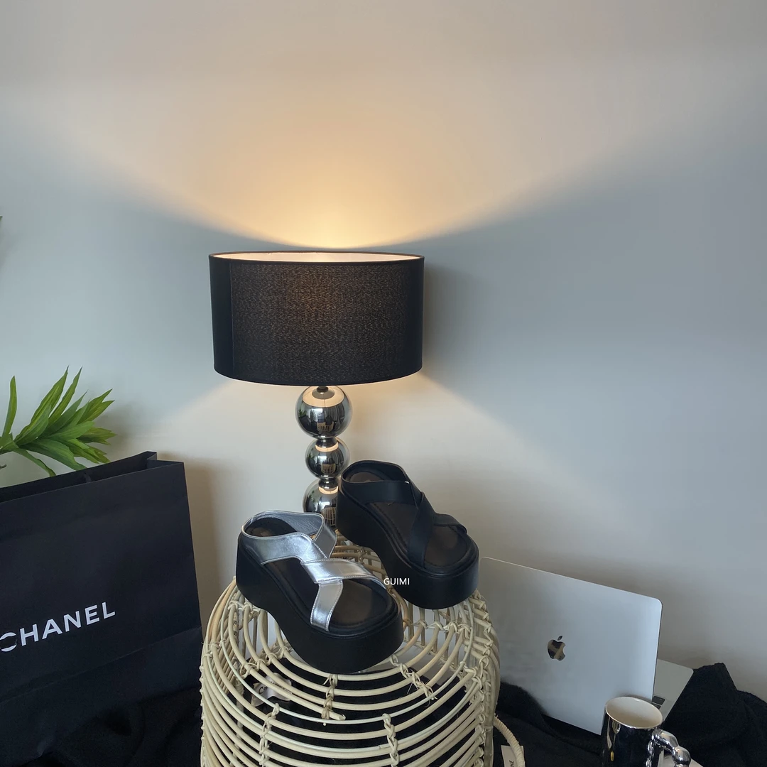 闺蜜家~【大长腿】8cm巨软巨显高厚底鞋