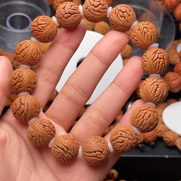 桃核手串精品绣球手串1.5