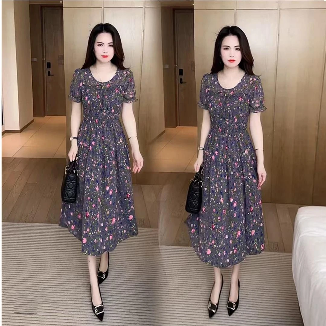 高端时尚洋气优雅碎花连衣裙女2025夏季新款修身显瘦减龄中长裙子