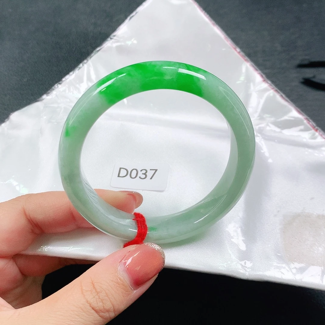 翡翠未镶嵌手镯03