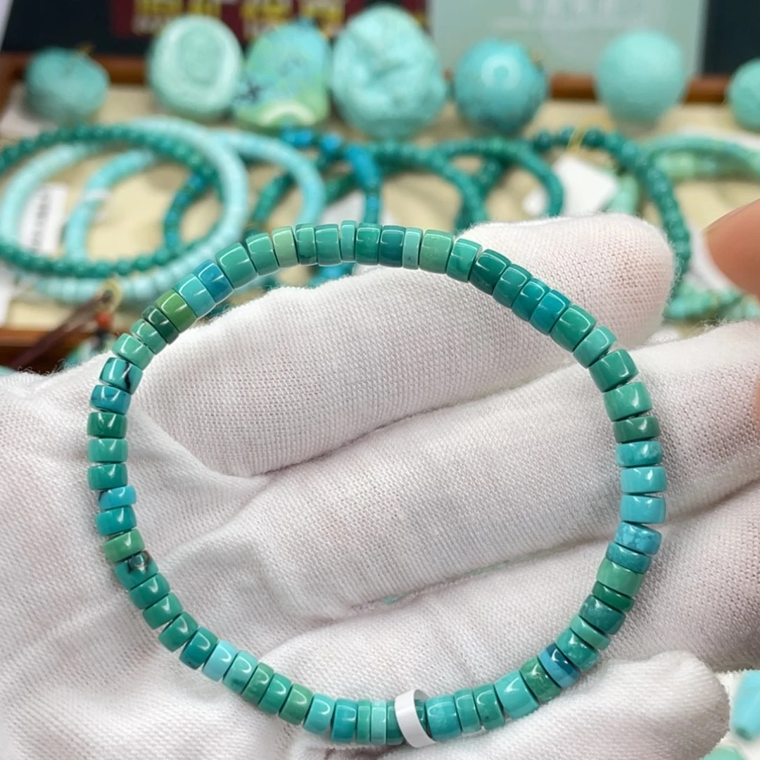 绿松石未镶嵌挂件