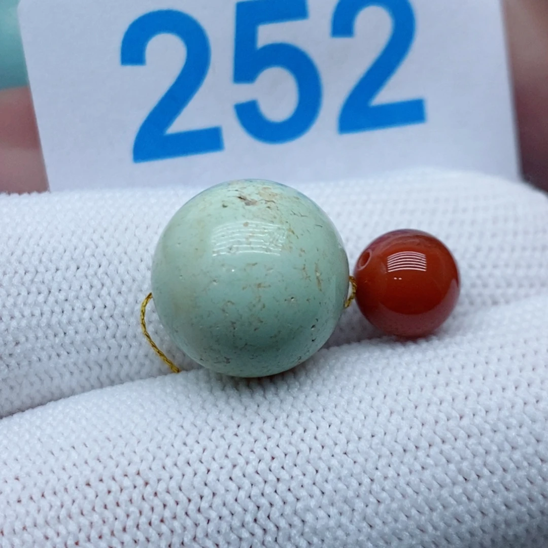 未镶嵌南红玛瑙珠宝奇石