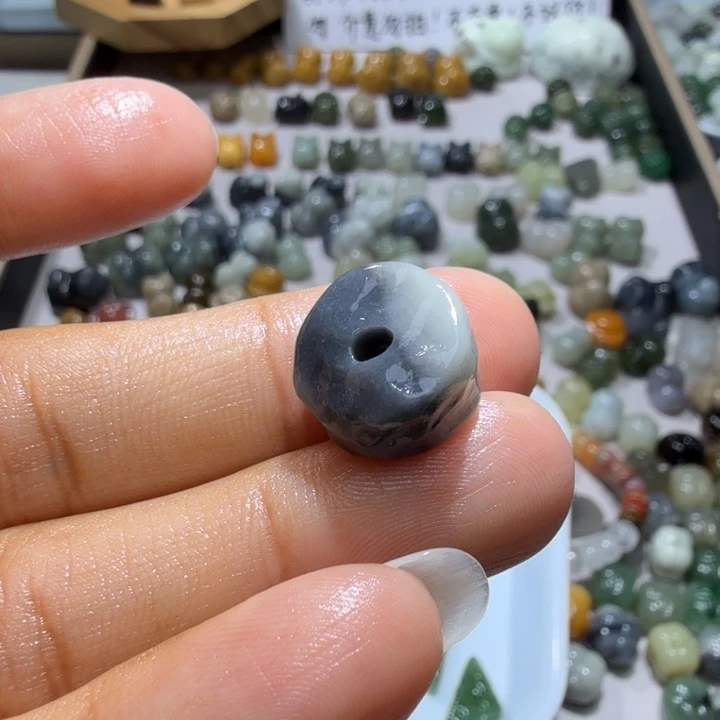 未镶嵌和田玉珠宝半成品
