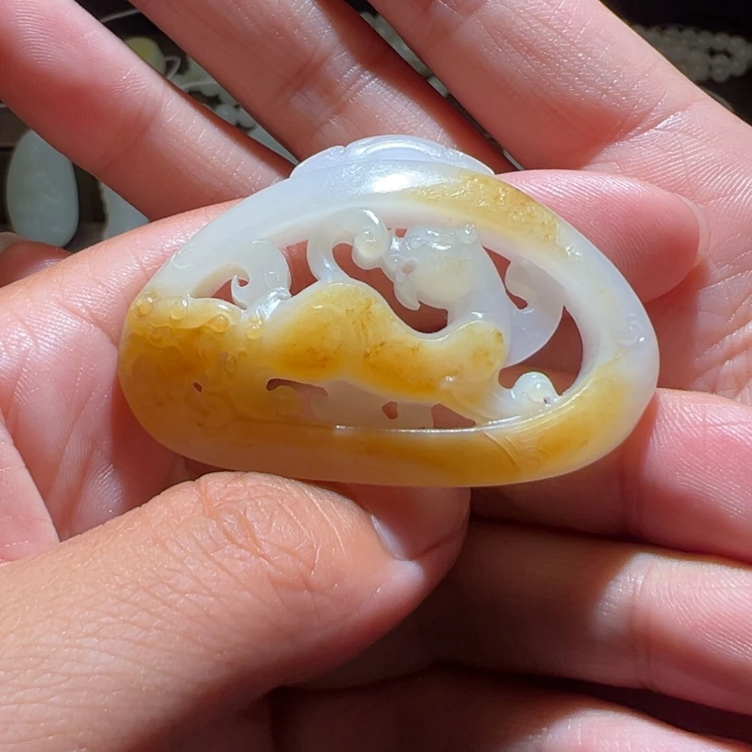 和田玉未镶嵌颈饰翰*