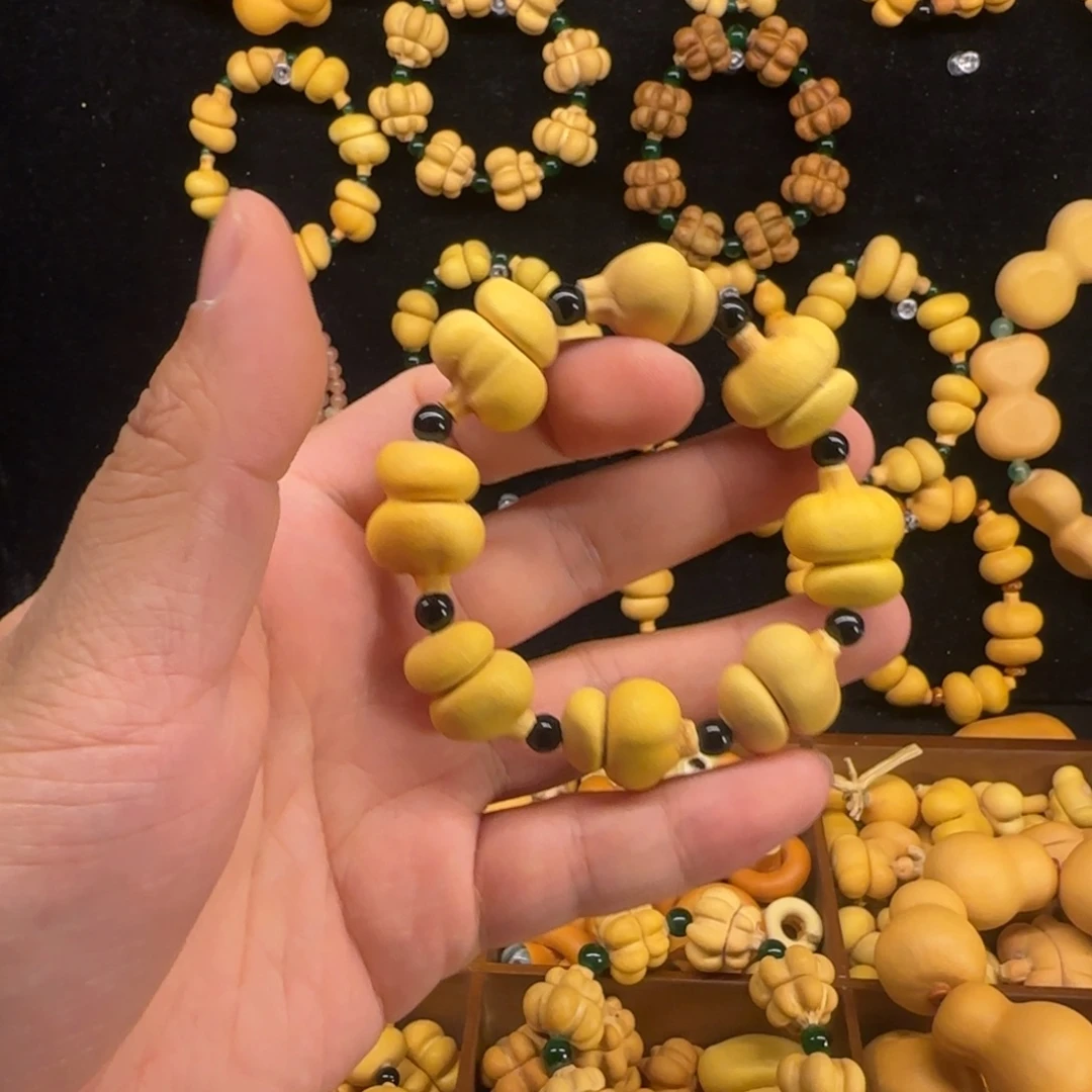 畅***游大叶紫檀（黑酸枝木类）