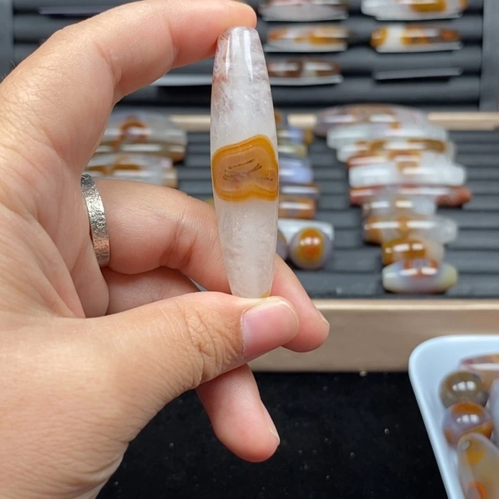 玛瑙/玉髓未镶嵌颈饰