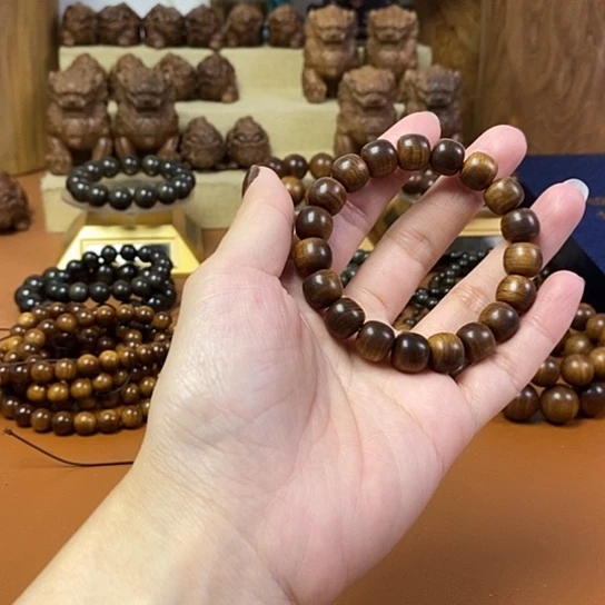 老山檀香黑肉沉水桶珠10-11手串