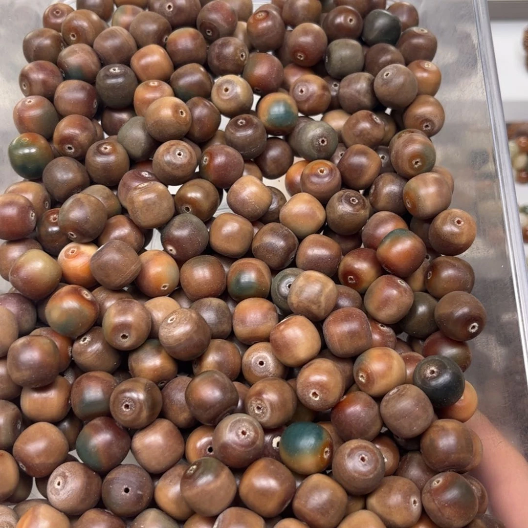 白玉菩提吊坠炫彩桶珠未精抛20颗