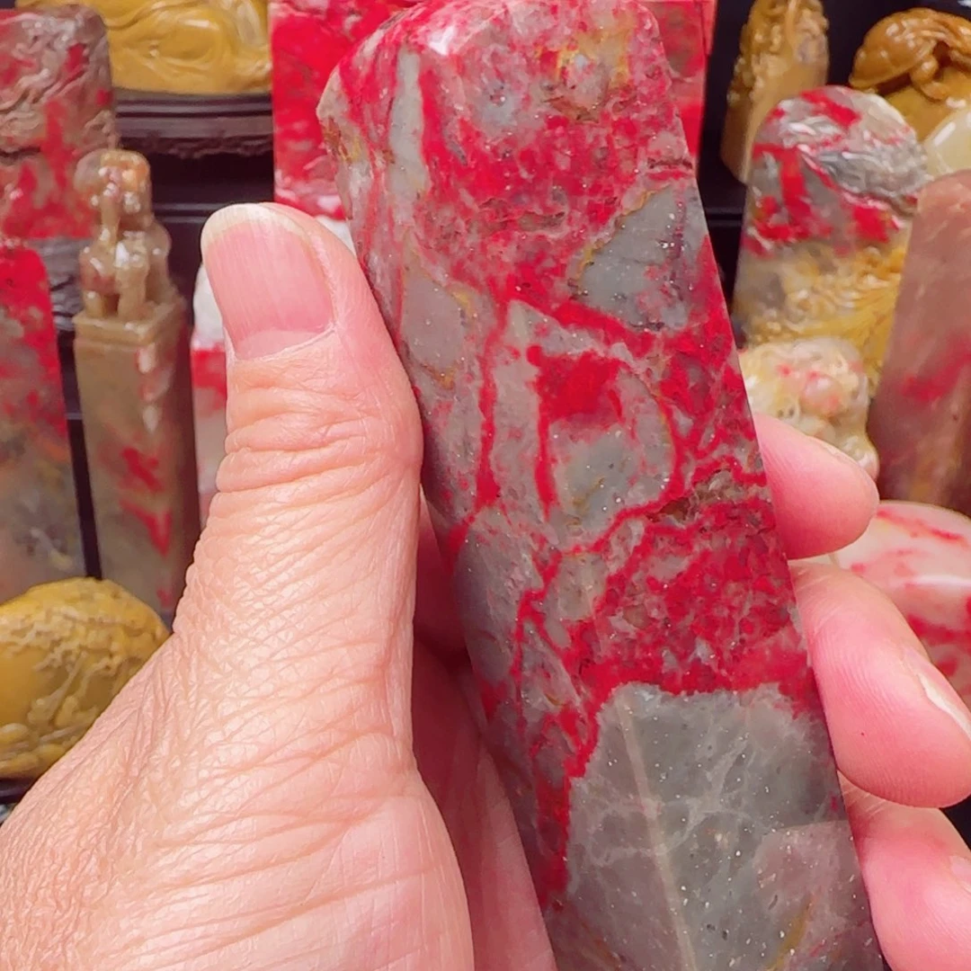 昌化石昌化鸡血石