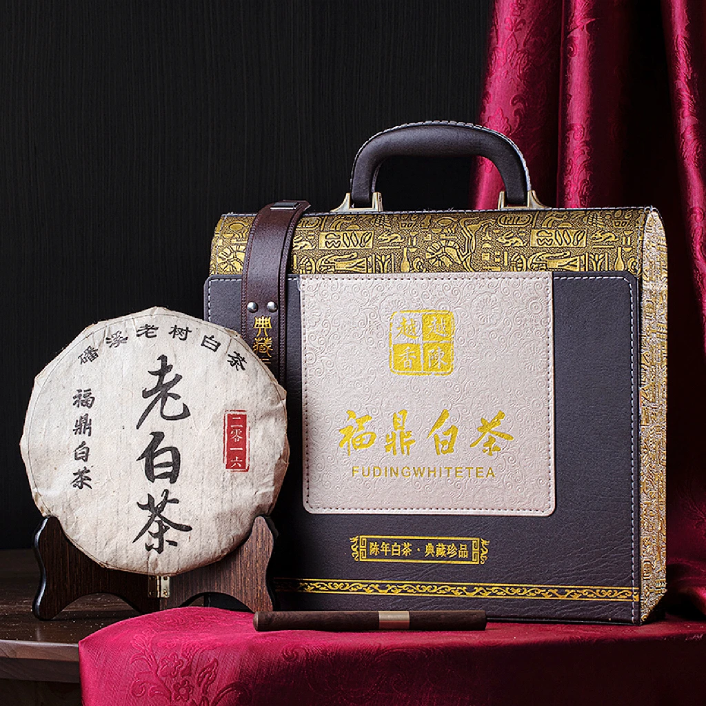 福鼎白茶正宗福鼎老白茶枣香寿眉醇厚珍藏春季300g茶饼送礼礼盒装