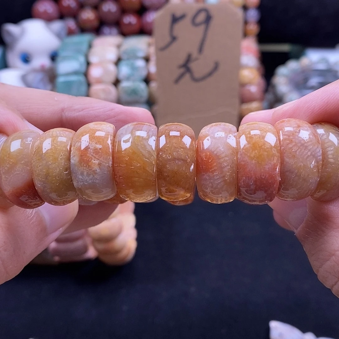 未镶嵌手牌硅化珊瑚（珊瑚玉）103