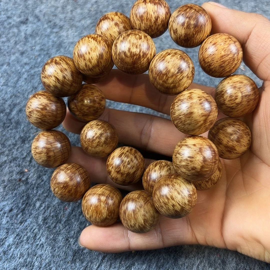 *****崖柏2.0樱子雪花瘤爆满加金丝蚂蚁腿孤品 到手两条