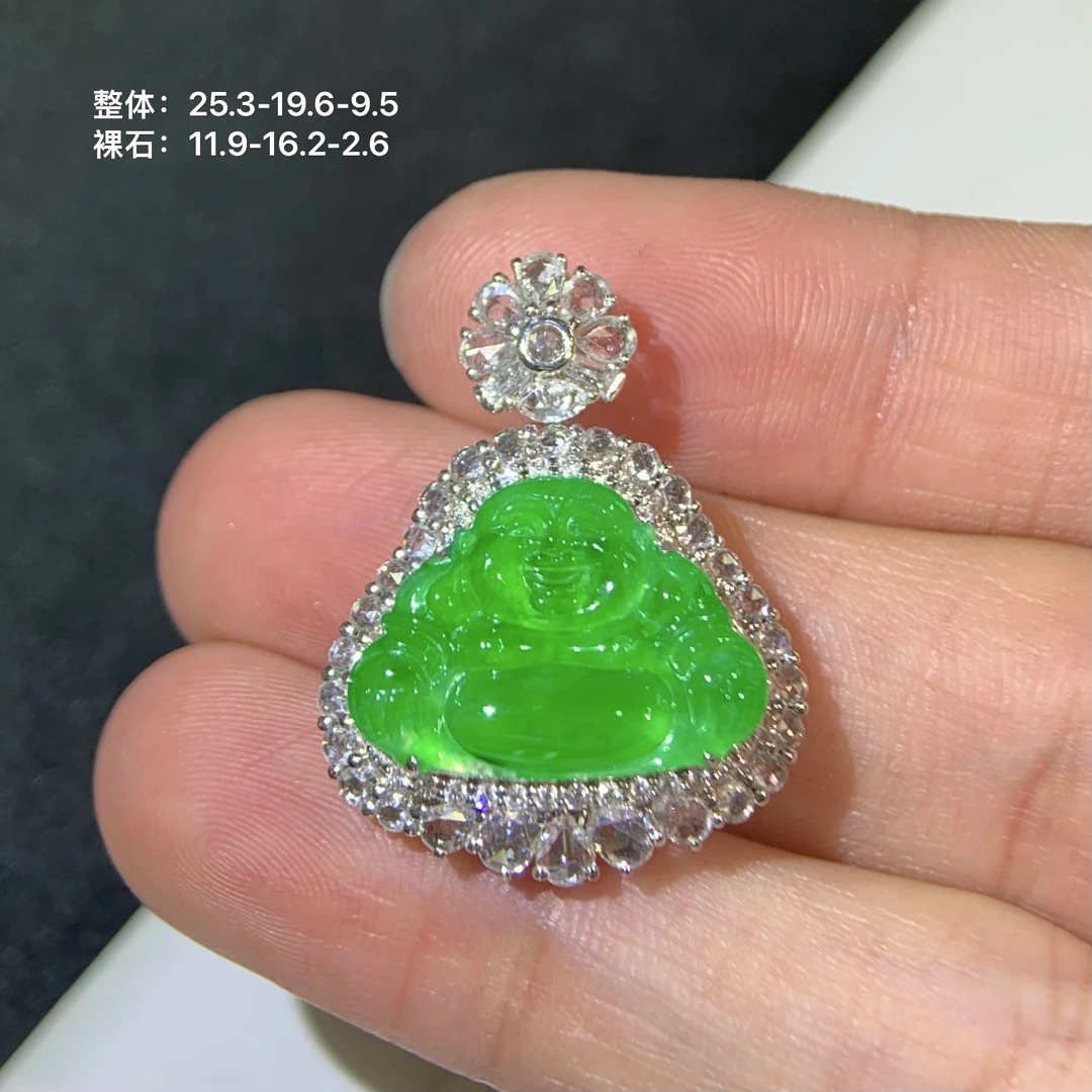 满绿正阳绿佛公翡翠吊坠