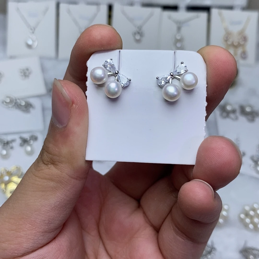 未镶嵌淡水珍珠耳饰