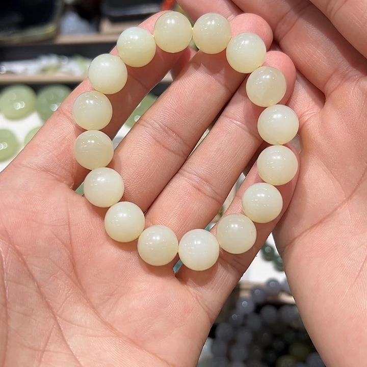 和田玉未镶嵌手串