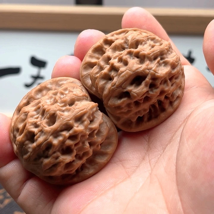 随***缘文玩核桃把件野狼