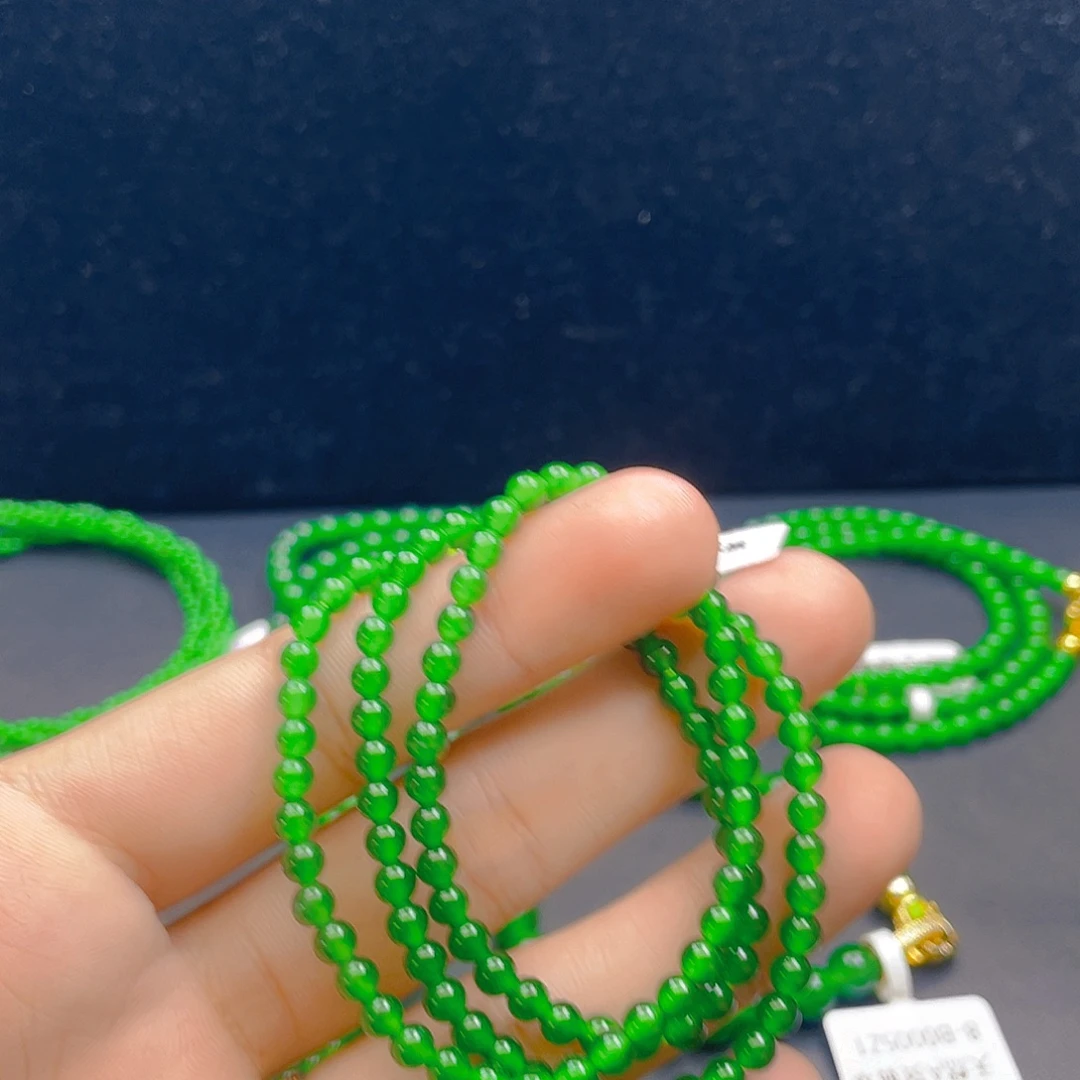 翡翠未镶嵌颈饰