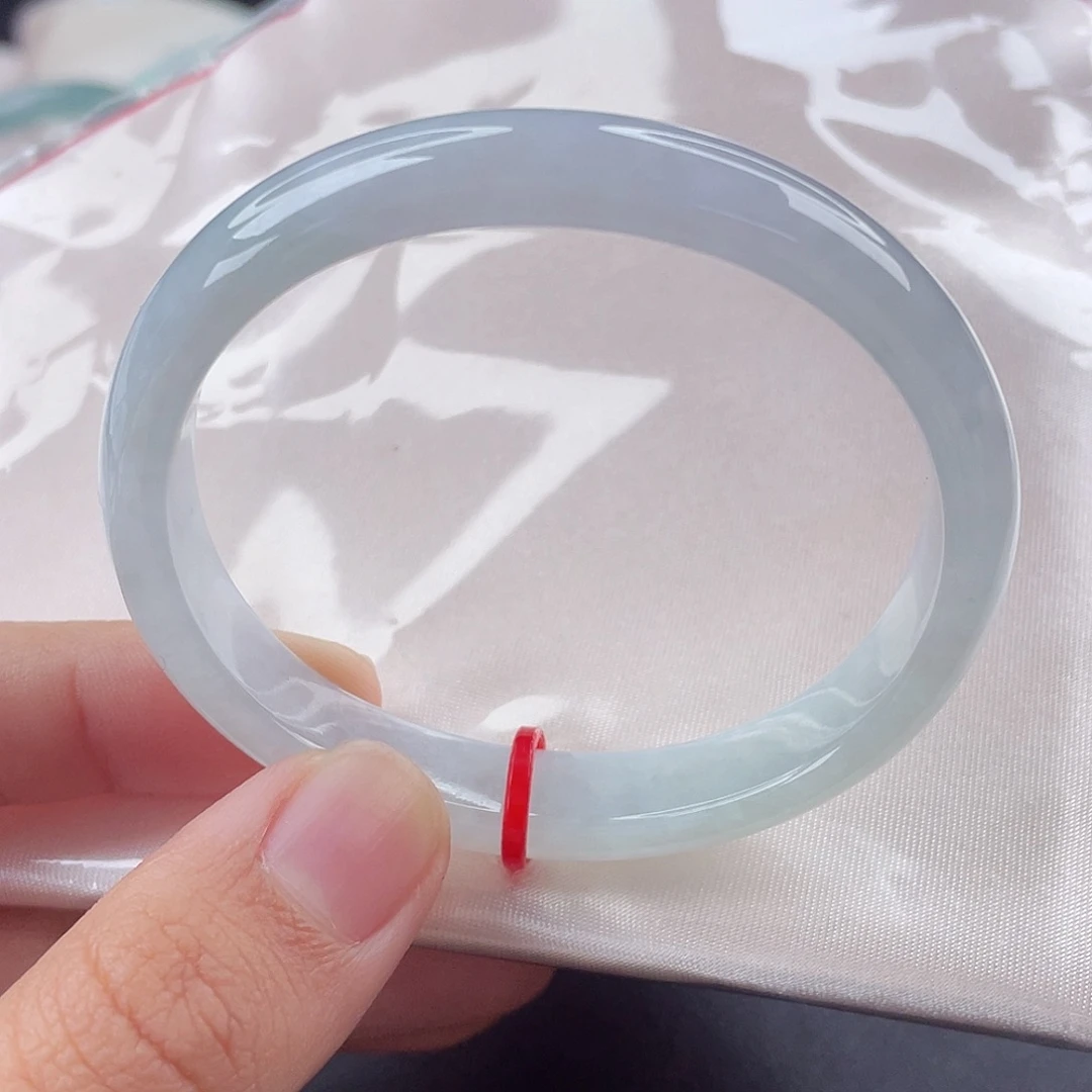 翡翠手镯（贵妃镯）未镶嵌53贵妃