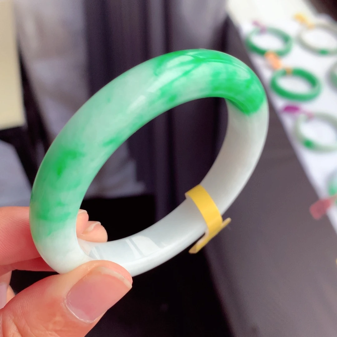 未镶嵌手镯翡翠缅甸翡翠