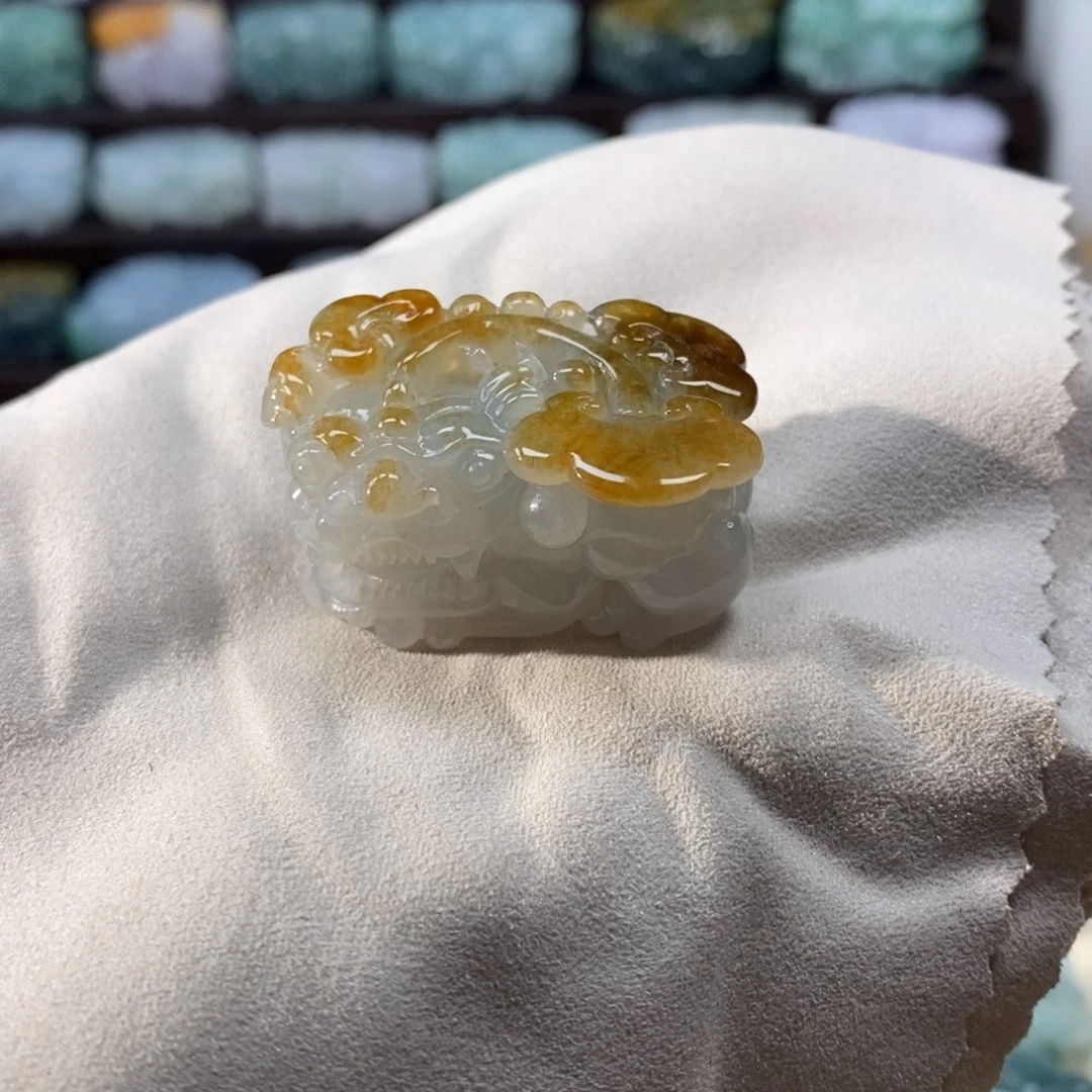 翡翠未镶嵌颈饰天然翡翠吊坠貔貅