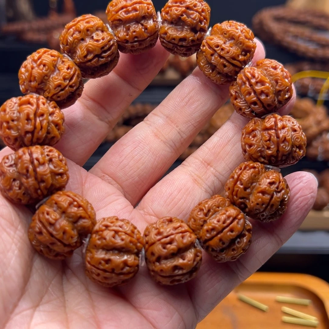 金刚菩提手串土**?20尺寸梅花鬼脸龙珠