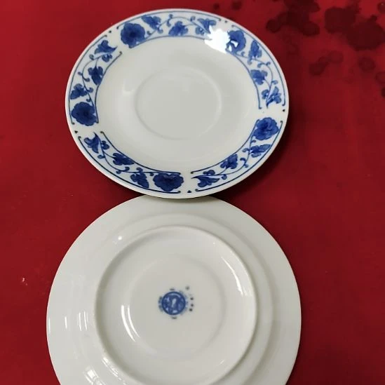 瓷片五厂，七厂，瓷器摆件，瓷片！都有微瑕疵。