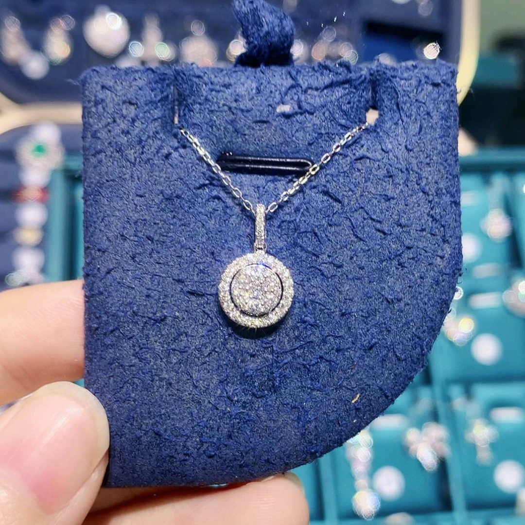 【闪购商品】颈饰铂Pt850镶嵌钻石