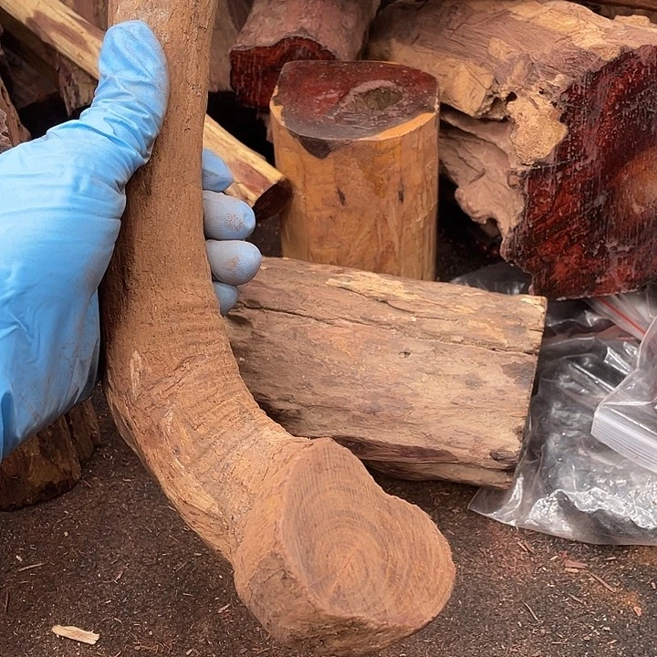 黄花梨/降香黄檀锦****）