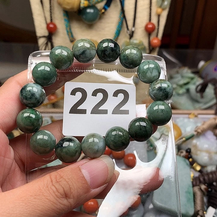 翡翠颈饰未镶嵌张*喵翡翠