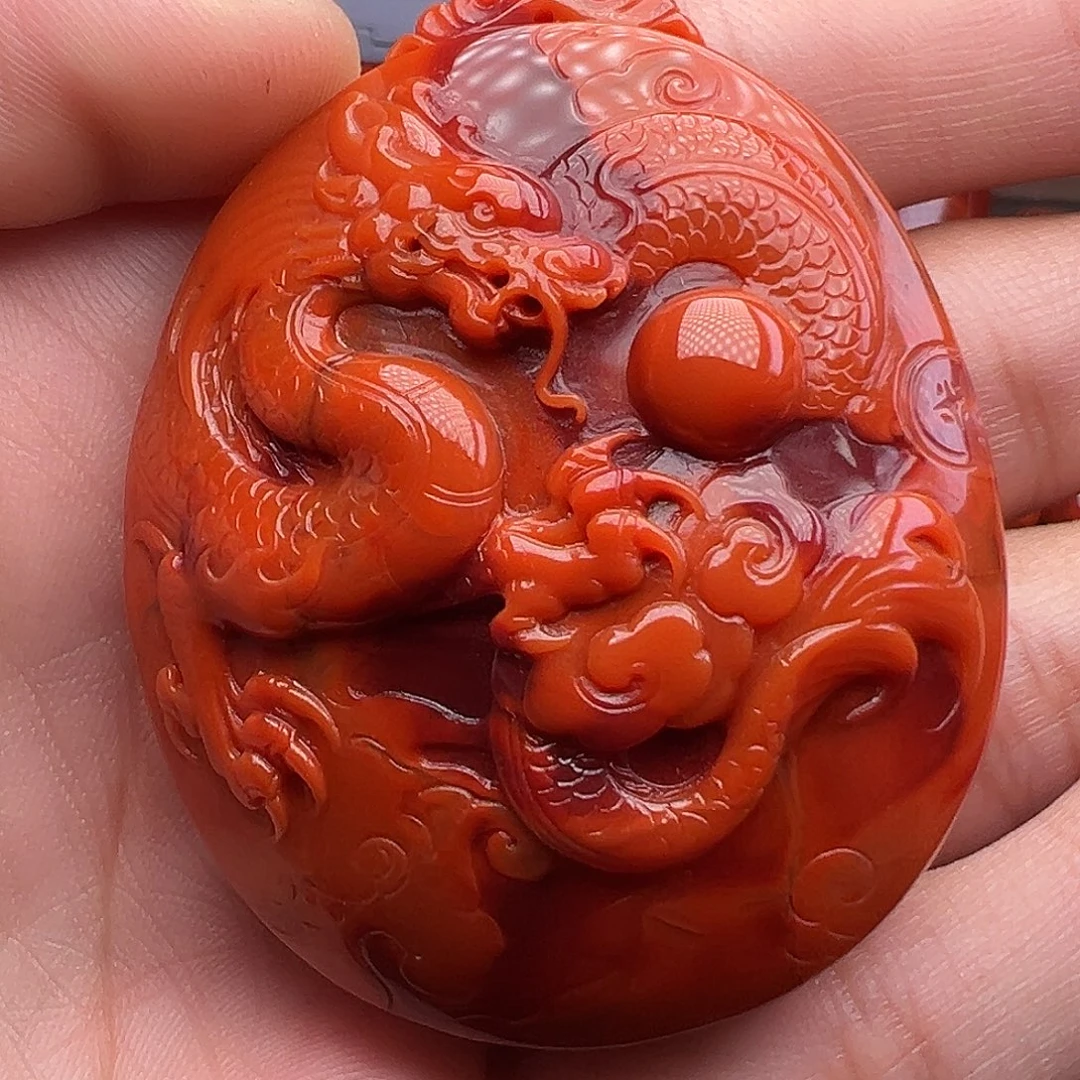 南红玛瑙未镶嵌川料龙吊坠
