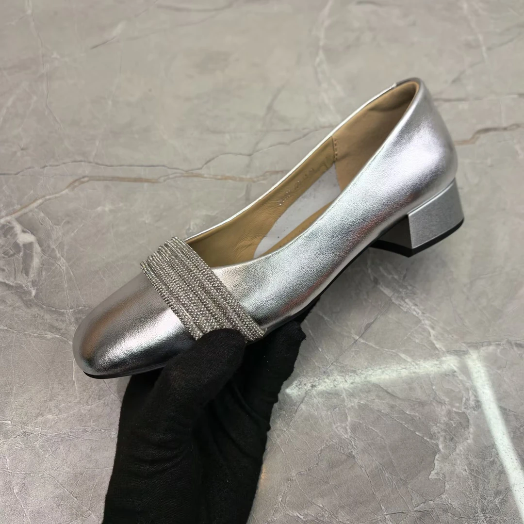 c（孤品）38码粗跟单鞋女(羊皮)a191