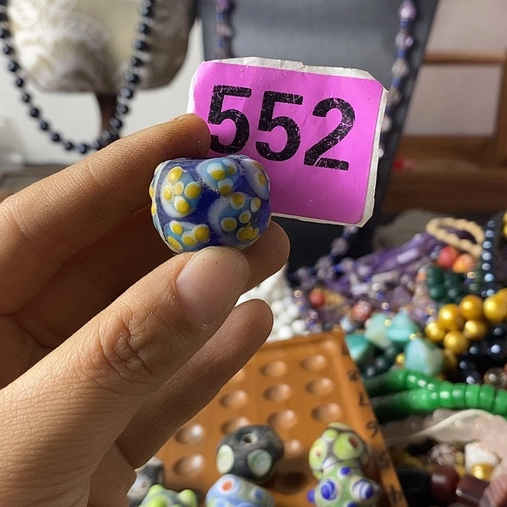 哈****和田玉（糖玉）未镶嵌颈饰