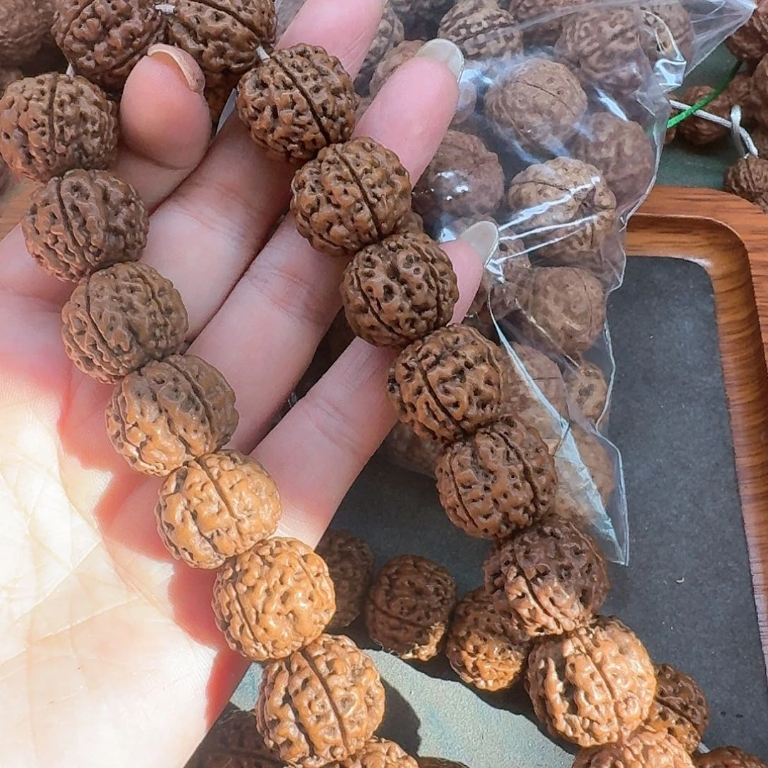 金刚菩提手串兄****）跳跳龙1.85+