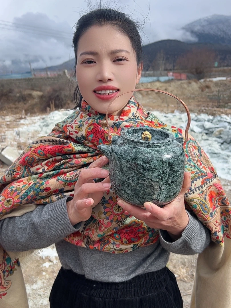 竹林妹西藏墨脱皂石 提梁壶