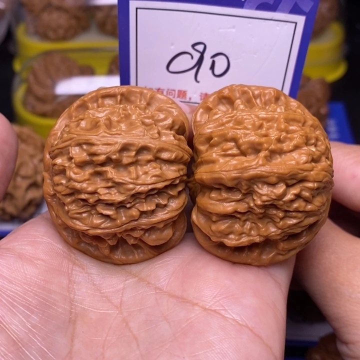 文玩核桃把件46白狮子c90