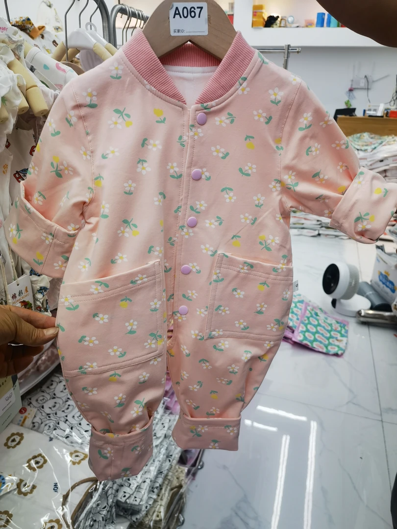 长爬通用卡通风婴幼儿春秋款宝宝爬服春秋双层哈衣长袖