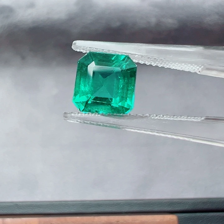 祖母绿裸石2.87ct 天然赞比亚祖母绿