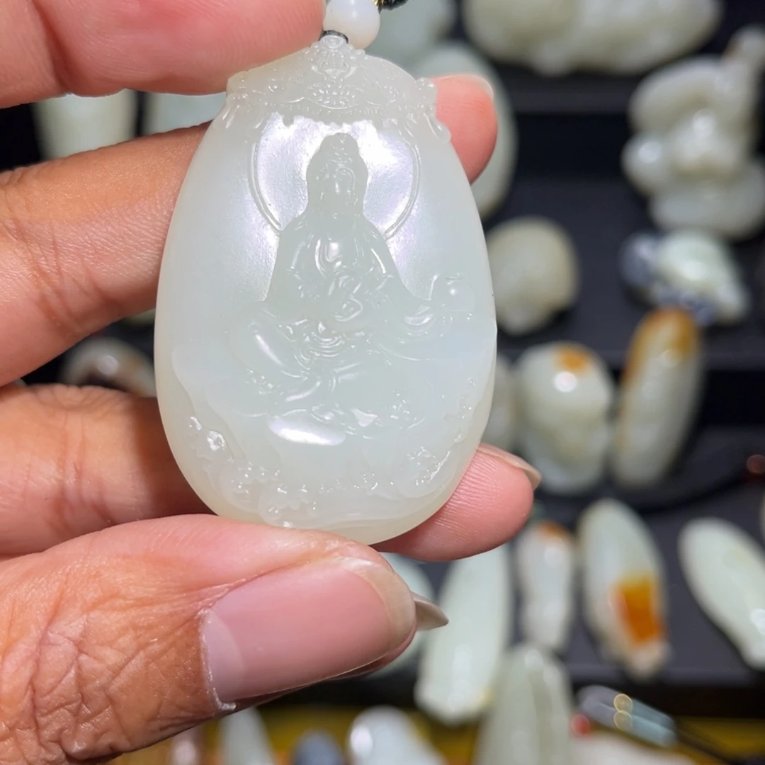 和田玉颈饰未镶嵌彦**乙