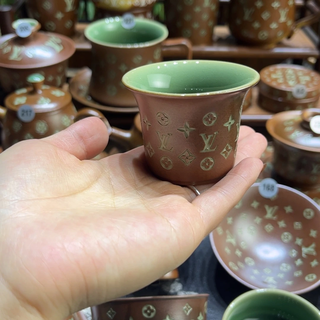 尤***琪草木灰老马蹄杯填釉