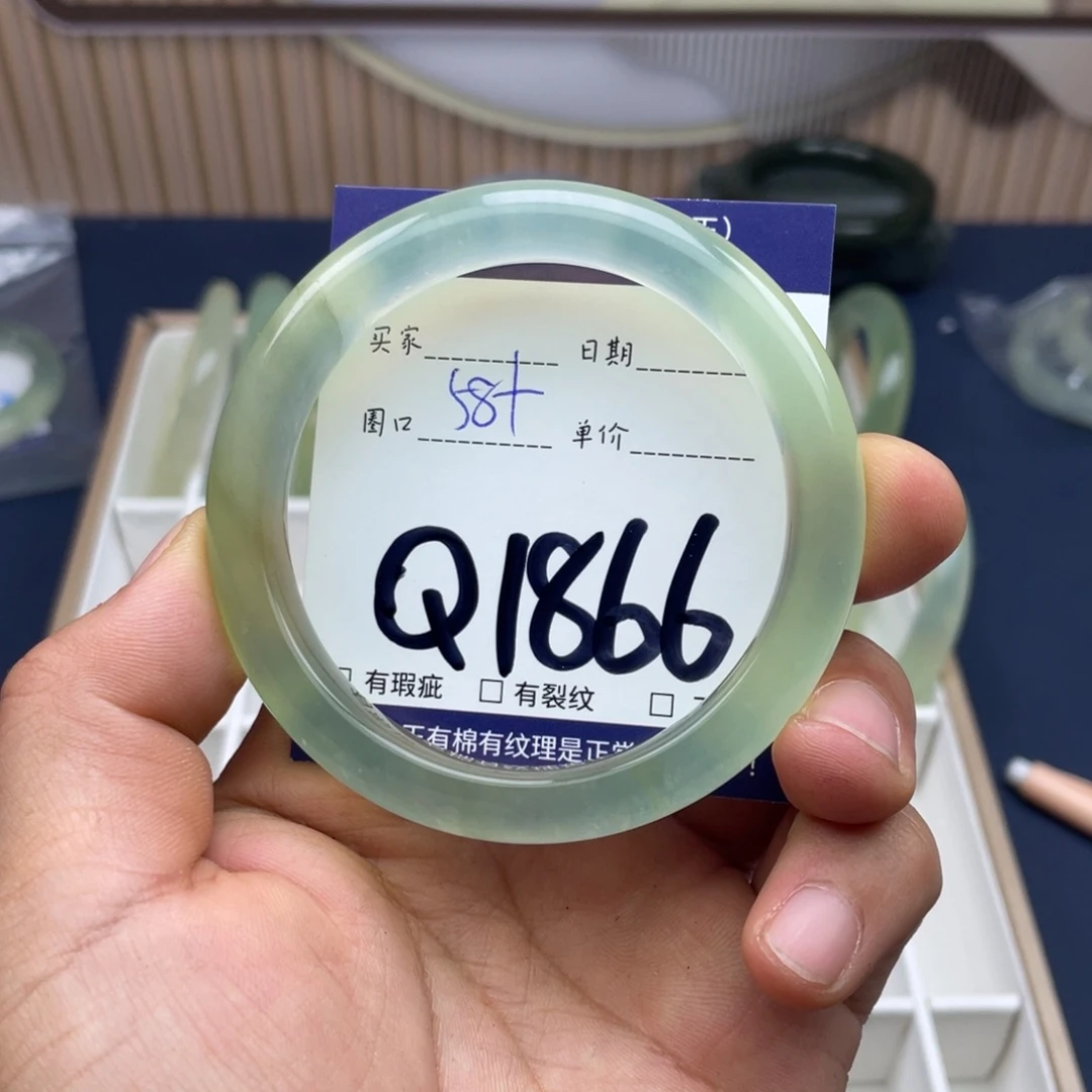 岫玉未镶嵌手镯手镯