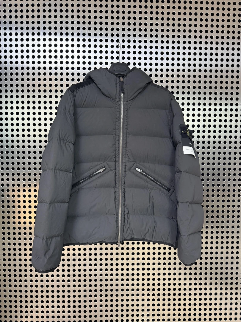 未使用 STONE ISLAND 石头岛FW24绗缝经典连帽立领羽绒服拉链外套