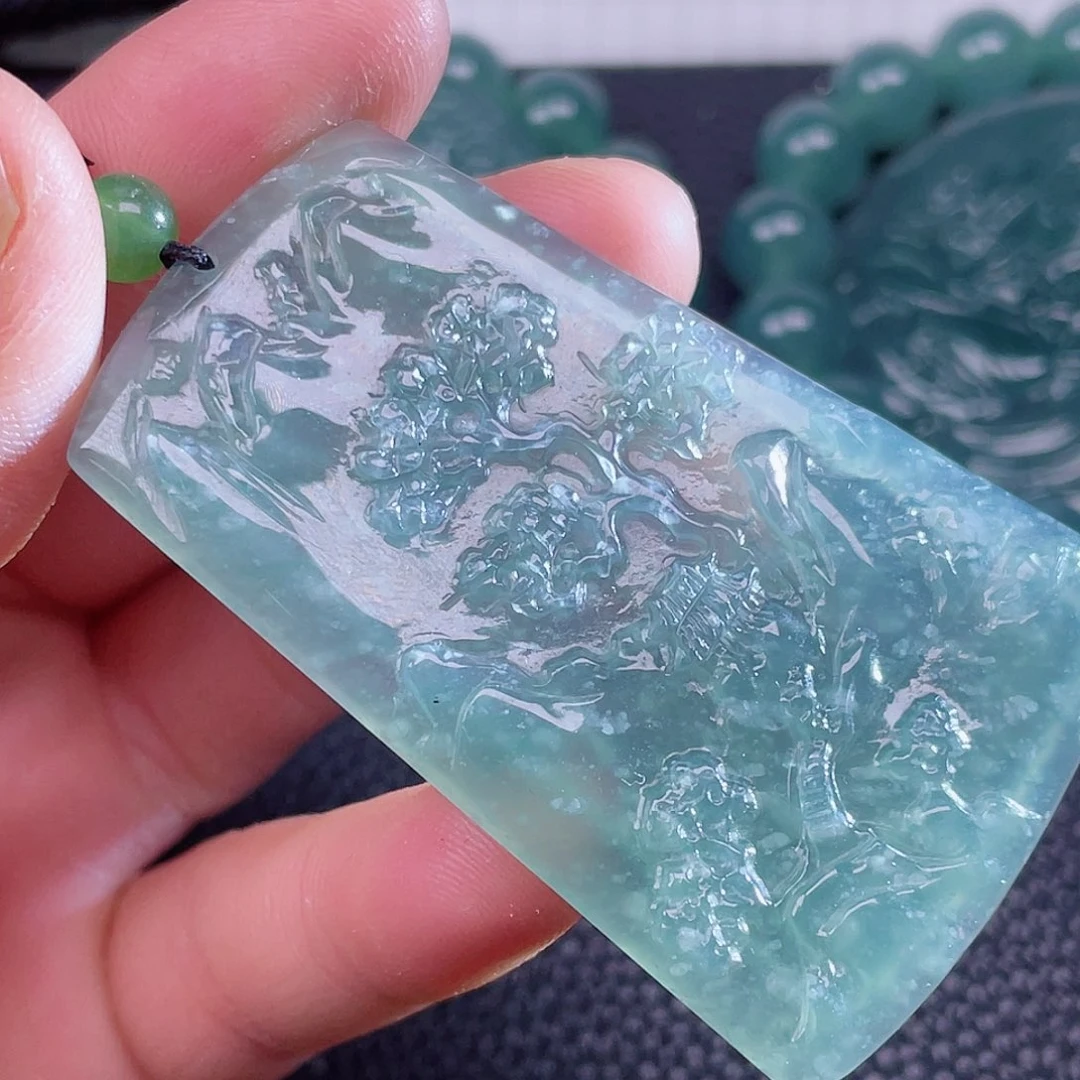 翡翠未镶嵌颈饰翡翠