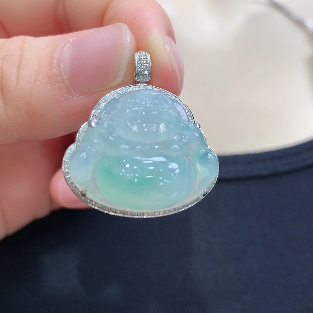 翡翠18K金镶嵌颈饰佛公