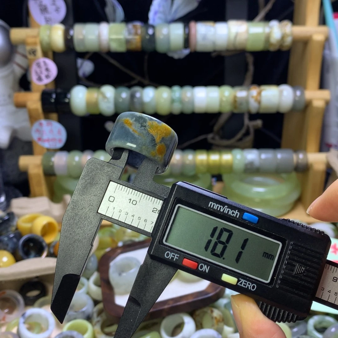 ****奈蛇纹石玉合金戒指