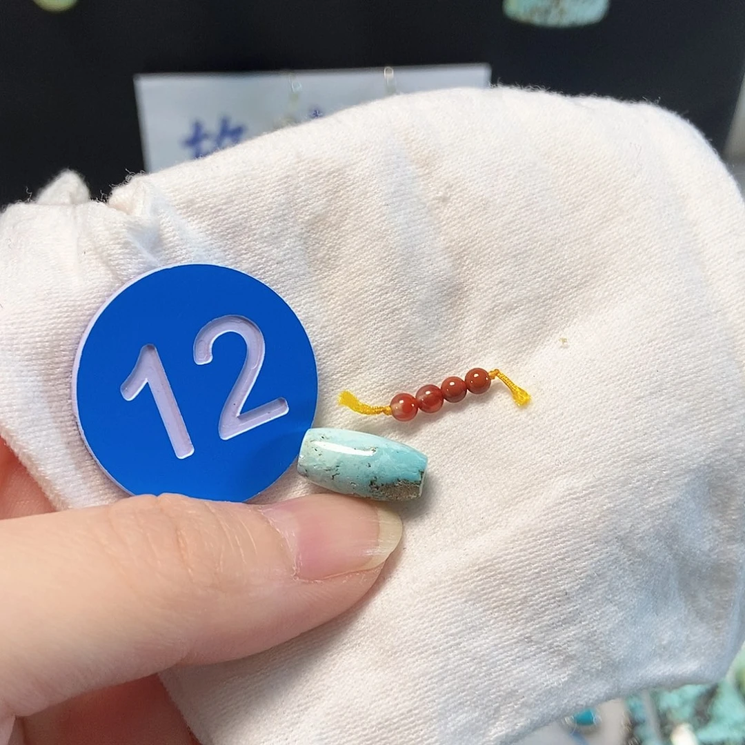 南红玛瑙未镶嵌珠宝奇石