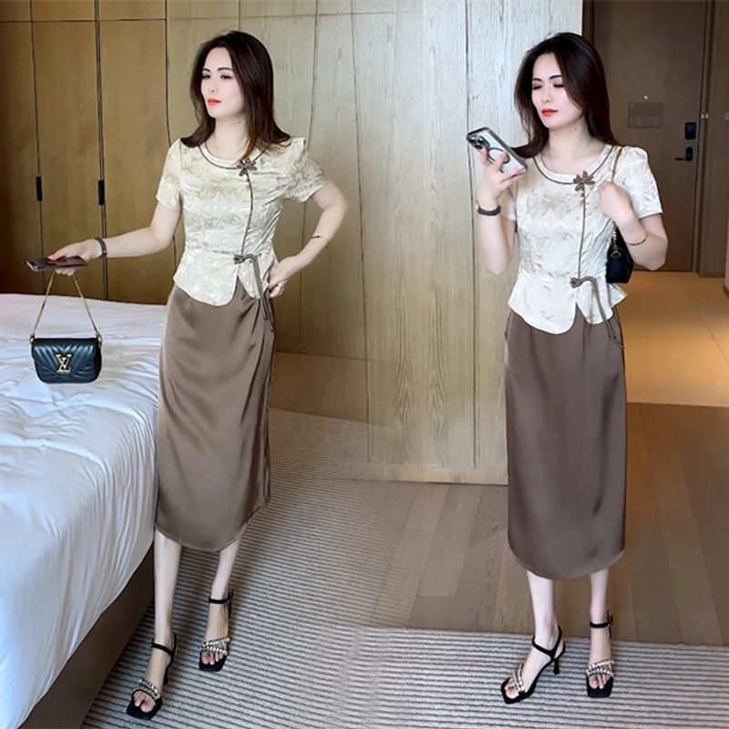 夏季挂脖式高腰中长裙短袖连衣裙女装收腰长裙减龄显瘦气质洋气