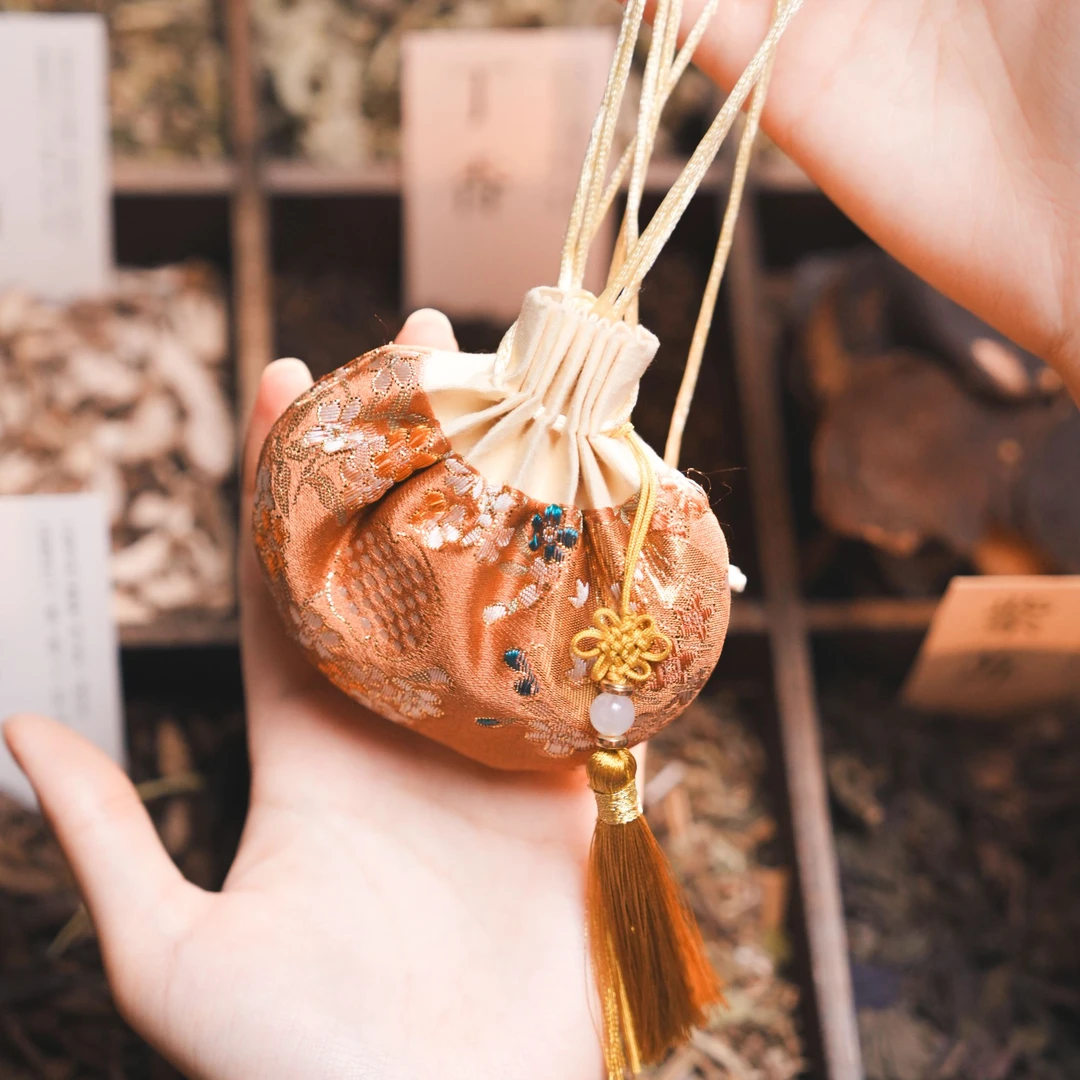 西藏天然工艺古法合香香包/驱蚊安神休息不好可用